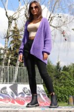 Fioletowy luźny sweter narzutka