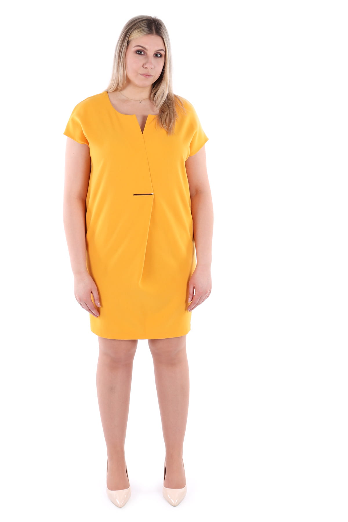 Klasyczna sukienka o prostym kroju, kieszenie, żółta