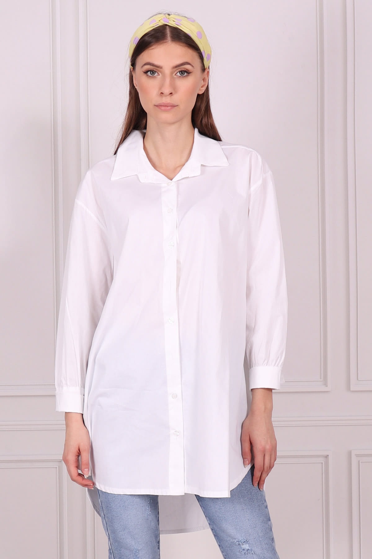 Biała koszula długa na guziki tunika