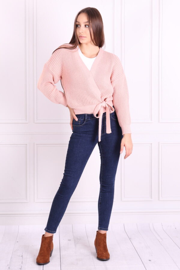 Sweter różowy ażurowy wiązany